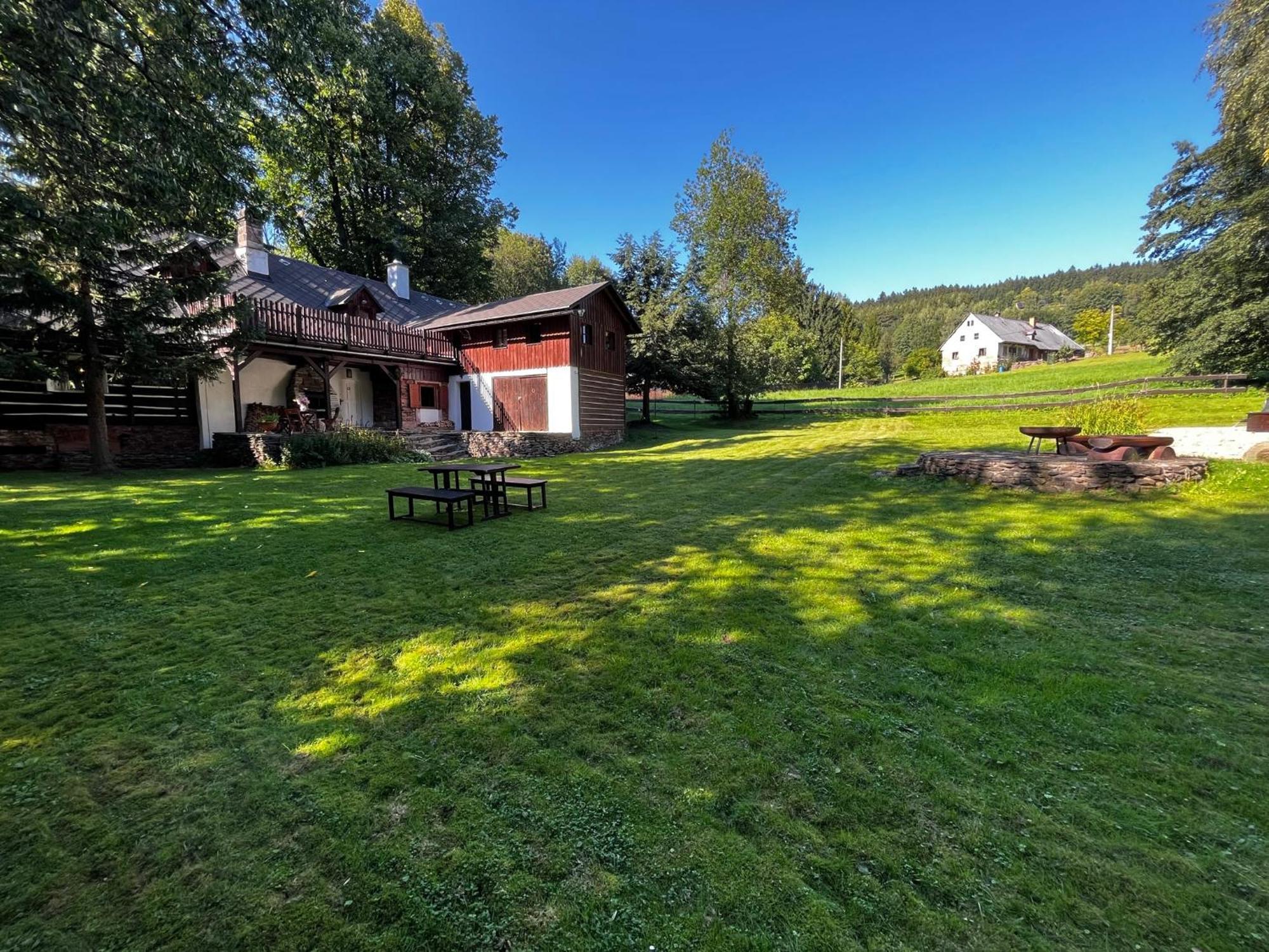 Dum U Dvou Lip / The Two Lime Trees Villa Javorník Exterior foto